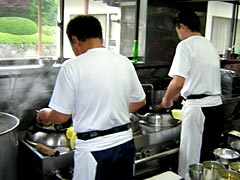 清華厨房の様子